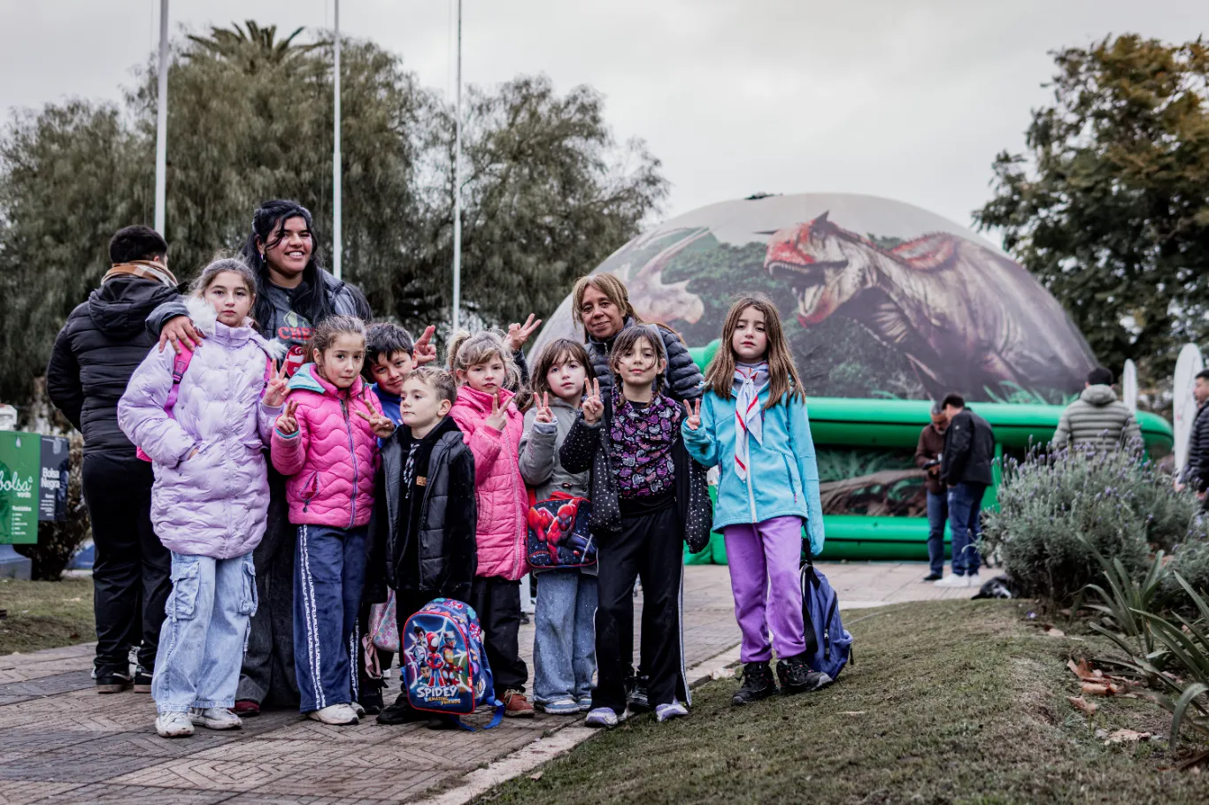 Más de 1.200 personas disfrutaron del Planetario Móvil en Ge...